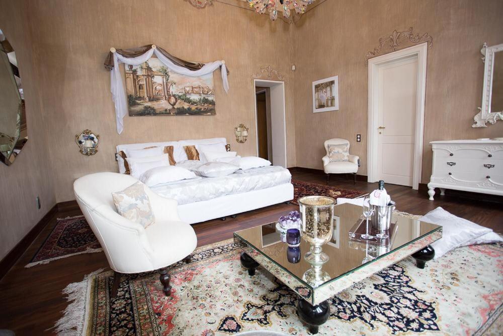 Villa Ghiringhelli アッツァーテ エクステリア 写真